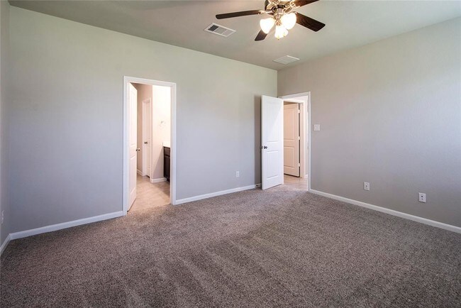 Building Photo - 4015 Prairie Landing Ln