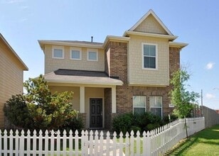 Building Photo - 7302 Autumn Sun Dr