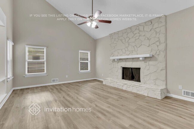 Foto del edificio - 6584 Oakwood Dr