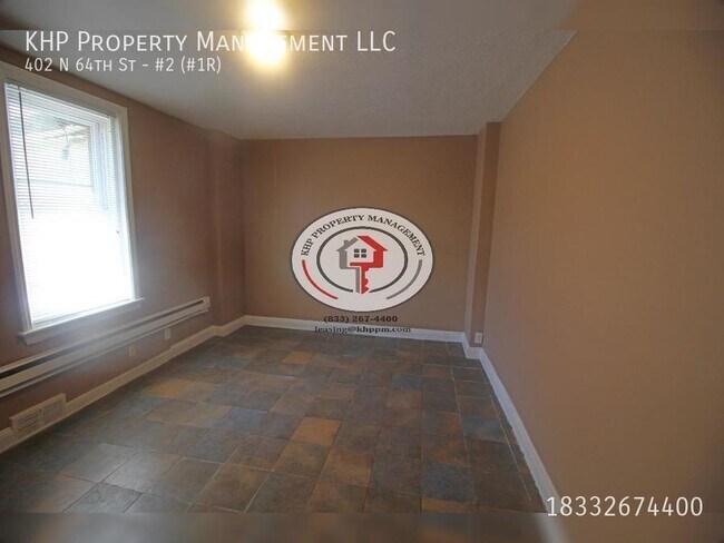 Foto del edificio - ONE MONTH FREE RENT! Spacious 1 bed apartm...