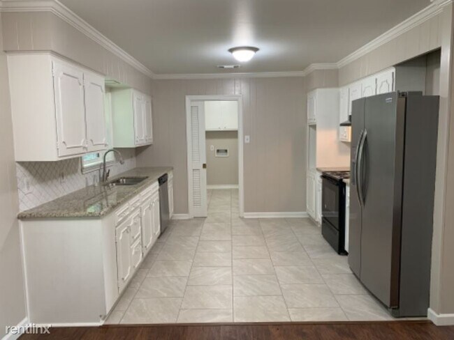 Building Photo - 3 br, 2 bath House - 2000 Mccann Rd