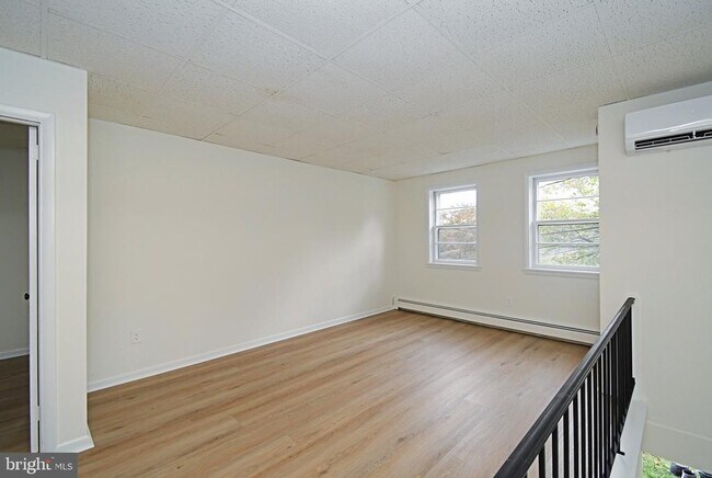 Foto del edificio - 4776 Old Easton Rd