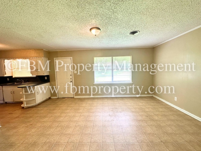 Building Photo - 509 Lake Shore Dr