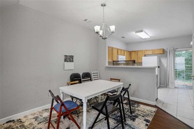 Building Photo - 3304 Hidden Cove Cir NW