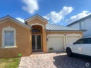 Building Photo - 16402 SW 78th Terrace