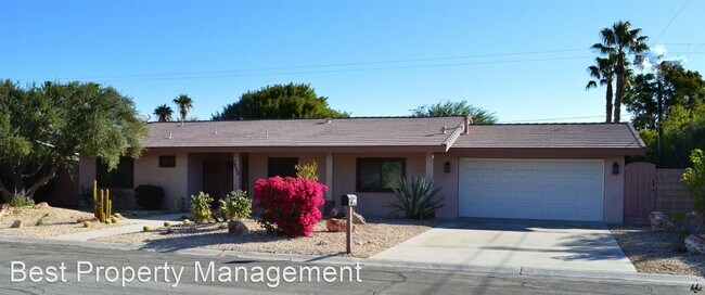 Building Photo - 2 br, 2 bath House - 1820 N. Los Alamos Rd.