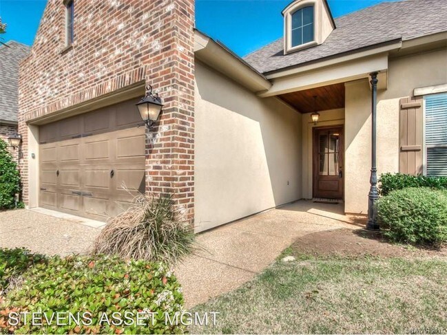 Building Photo - 304 Cranbrook Ct