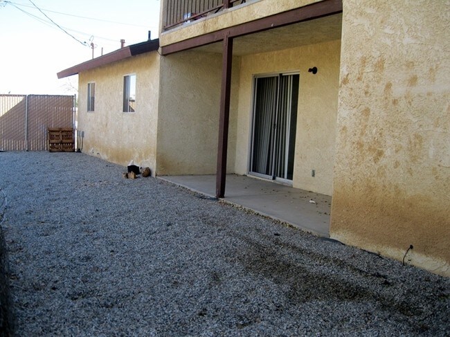 Foto del edificio - Fourplex