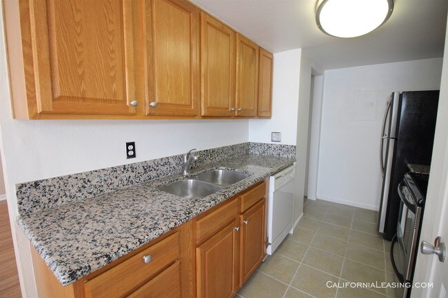 Building Photo - 20846 Plum Canyon Rd