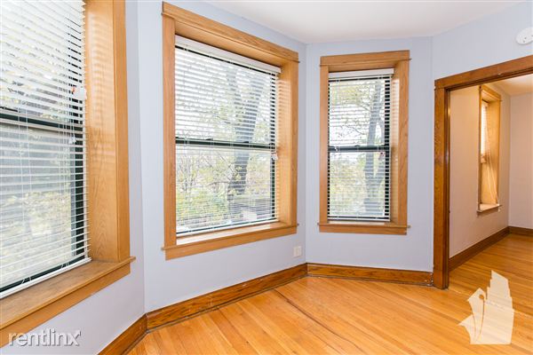 Building Photo - 1538 W Wrightwood Ave
