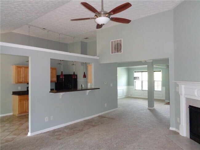 Building Photo - 2552 Weycroft Ln