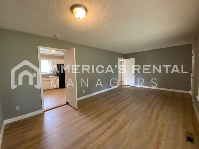 Building Photo - 4214 Fortson Ln NW
