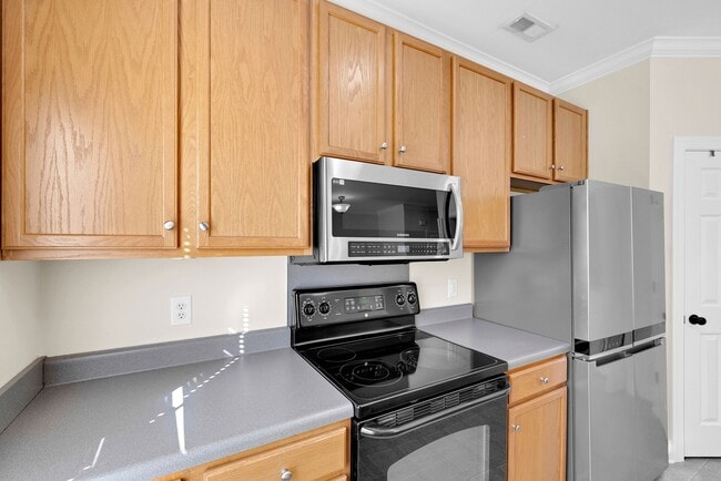 Foto del edificio - 163 Forest Ridge Rd