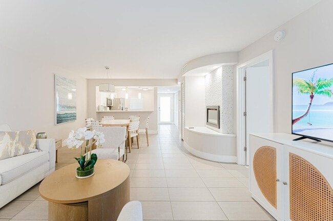 Photo - 601 N Ocean Blvd Apartment