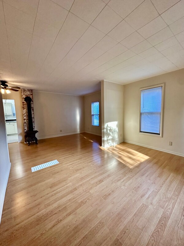 Foto del edificio - 3059 Hanscom Blvd