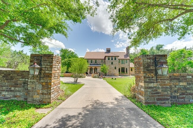 Building Photo - 4120 Cochran Chapel Rd