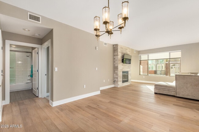 Foto del edificio - 4803 N Woodmere Fairway