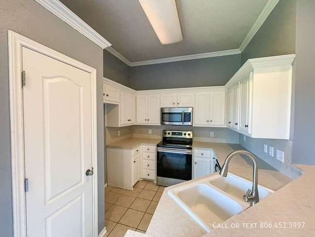 Building Photo - 9708 Uvalde Ave