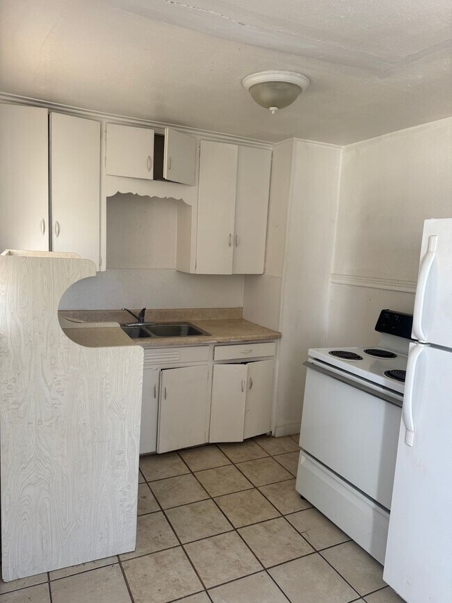 Foto del edificio - 503 S Milam St