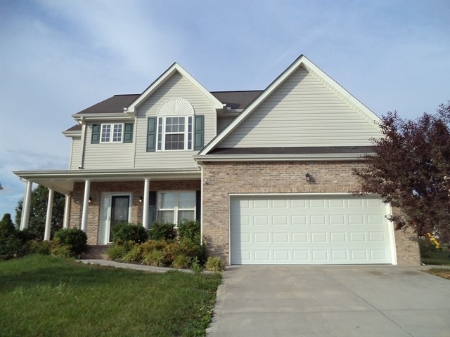 Building Photo - 4635 Aylesbury Dr