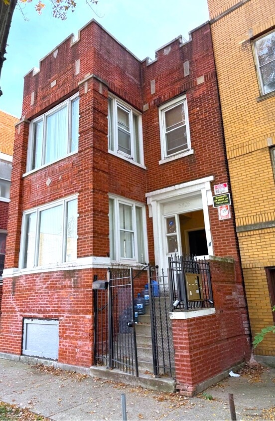 Primary Photo - 3825 W Fillmore St