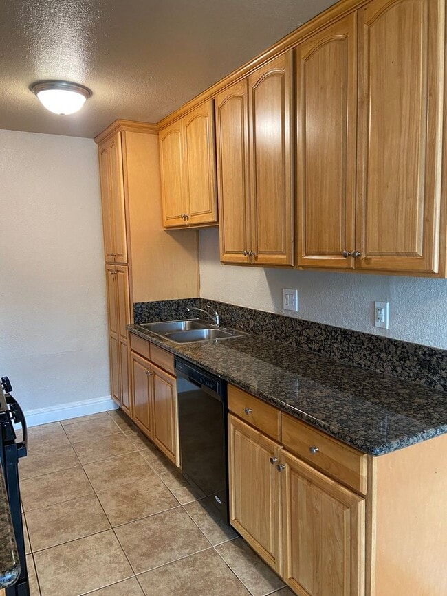 Building Photo - 7820 Sayonara Dr