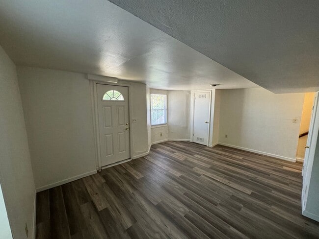 Foto del edificio - 2818 W St Paul Ave
