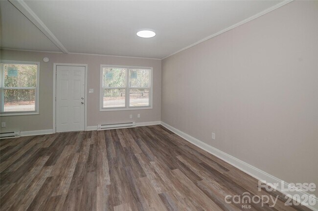 Foto del edificio - 5115 Higgins St
