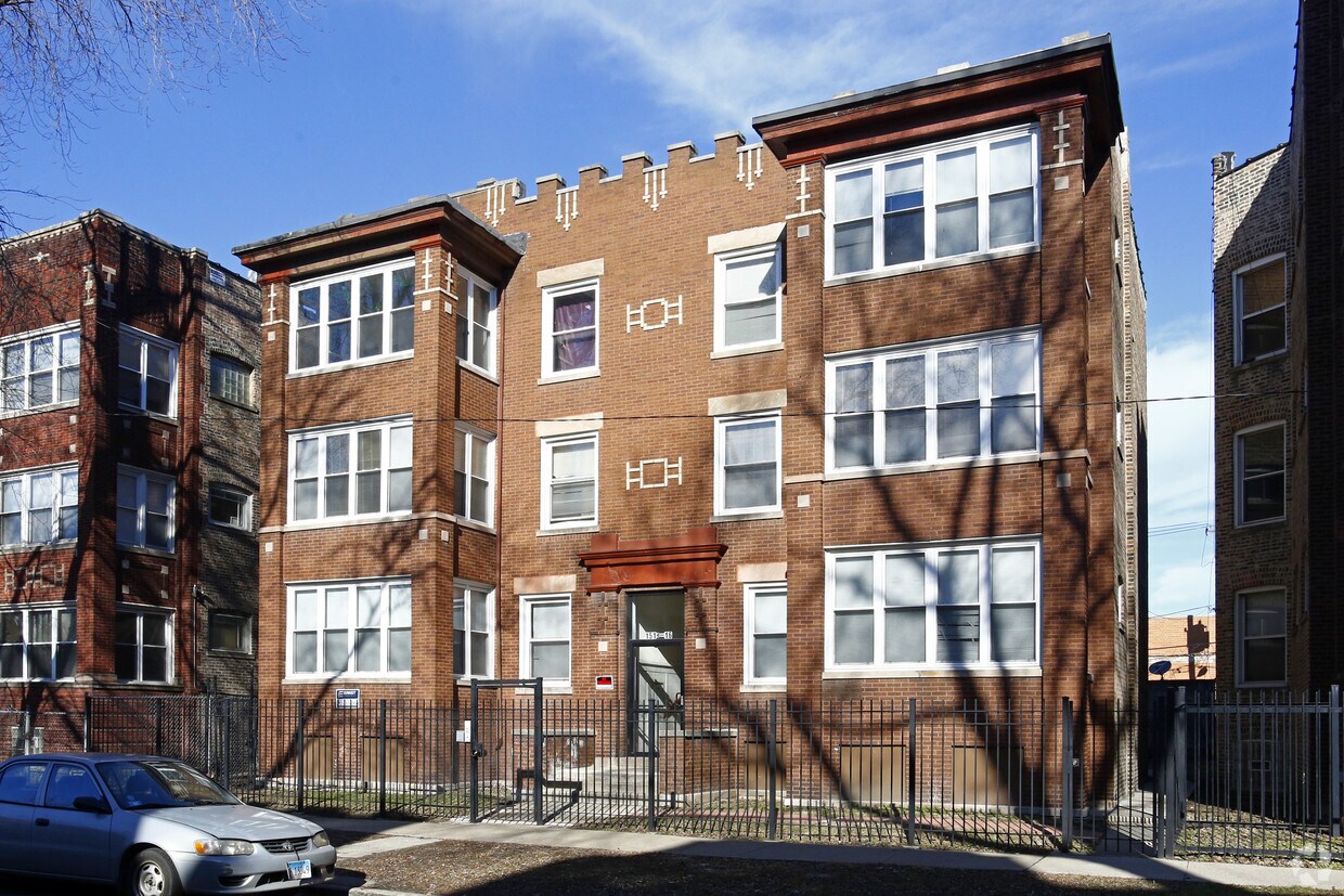 Primary Photo - 1514 E 67th St