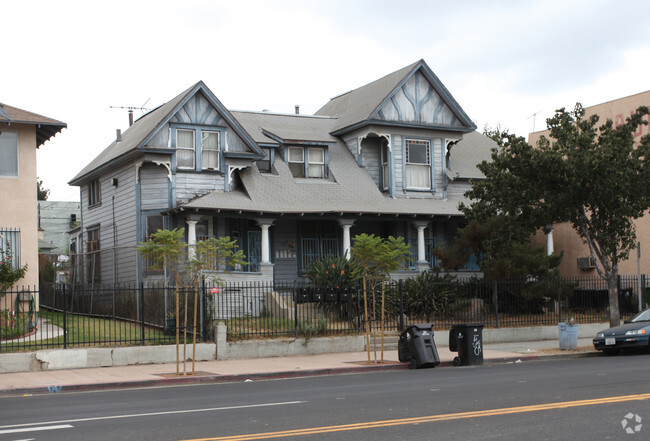 Building Photo - 2407 E 1st St