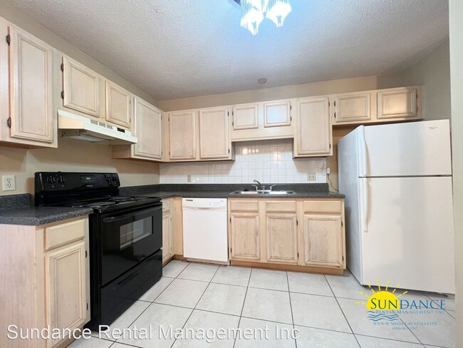 Building Photo - 2 br, 2.5 bath House - 2229 Monahan Court