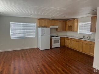Building Photo - 6110 Brynhurst Ave