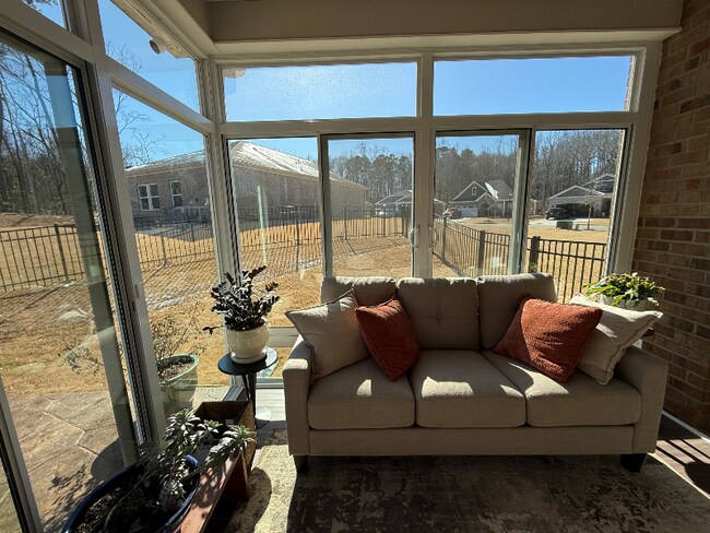 Foto del edificio - 3609 Walter Nelson Rd