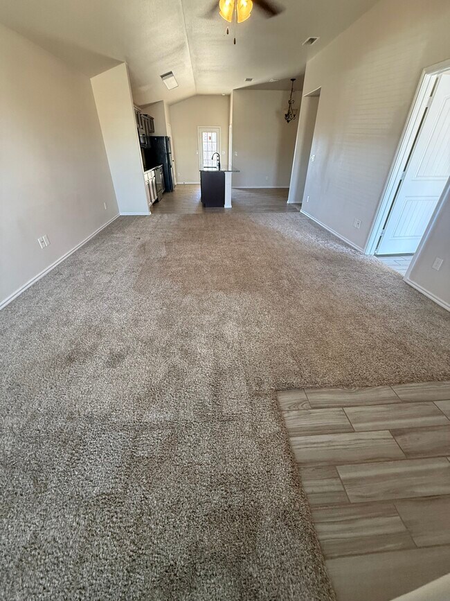 Foto del edificio - 13814 Avenue U