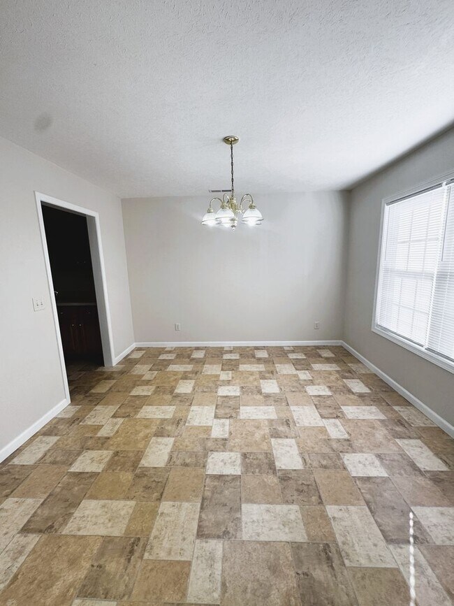 Foto del edificio - Spacious Townhouse in Bridgewater