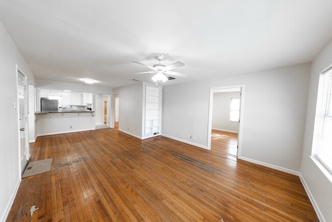 Foto del edificio - 4710 Glenmont St