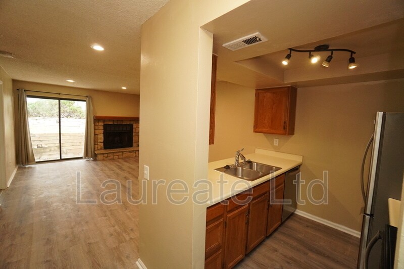 457 S Memphis Way Unit 6, Aurora, CO 80017 Condo for Rent in Aurora