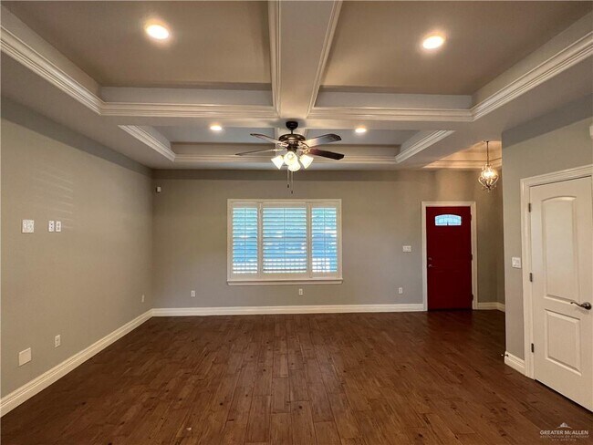 Building Photo - 201 McAllen St