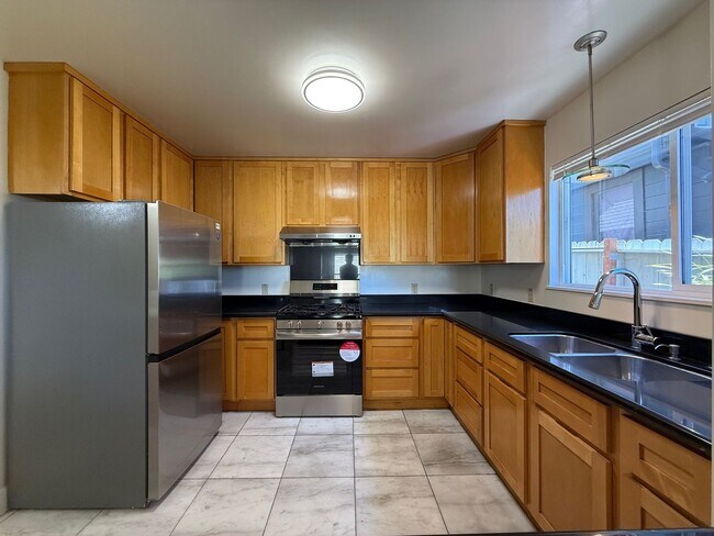 Foto del edificio - 2225-2225 9th Ave