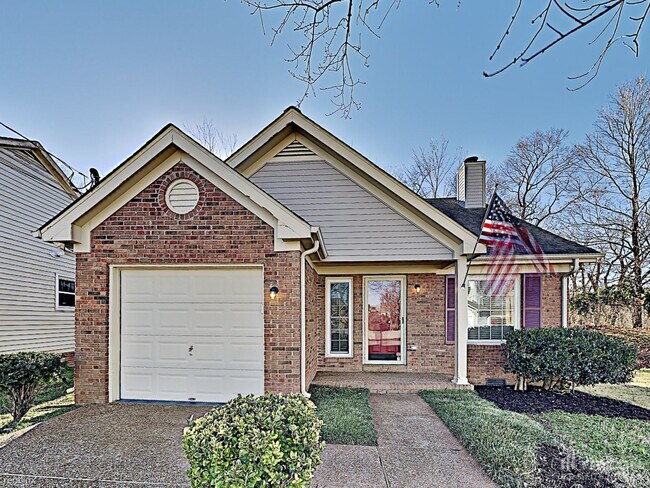 Foto del edificio - 5616 Fairhaven Dr