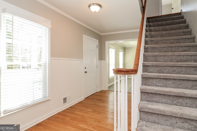 Building Photo - 1666 Greenbrook Dr