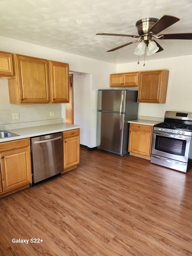 Building Photo - 4426 Greengarden Rd