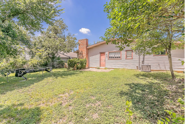 Building Photo - 8312 Granis St