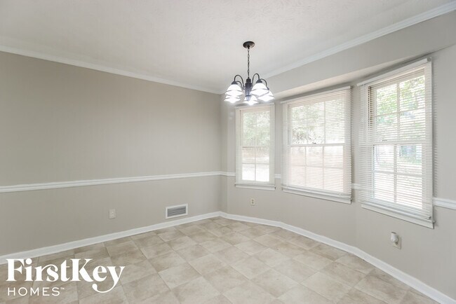 Building Photo - 2154 Tiffany Ln