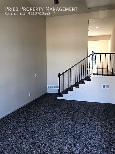 Building Photo - Delaware Ridge - Available July 24th