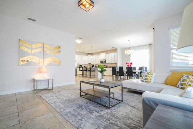 Foto del edificio - 2934 Buccaneer Palm Rd