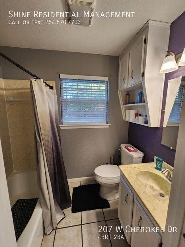 Foto del edificio - 207 W Cherokee Dr