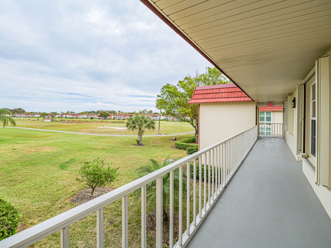 18 Vista Palm Ln, Vero Beach, FL 32962 Condo for Rent in Vero Beach