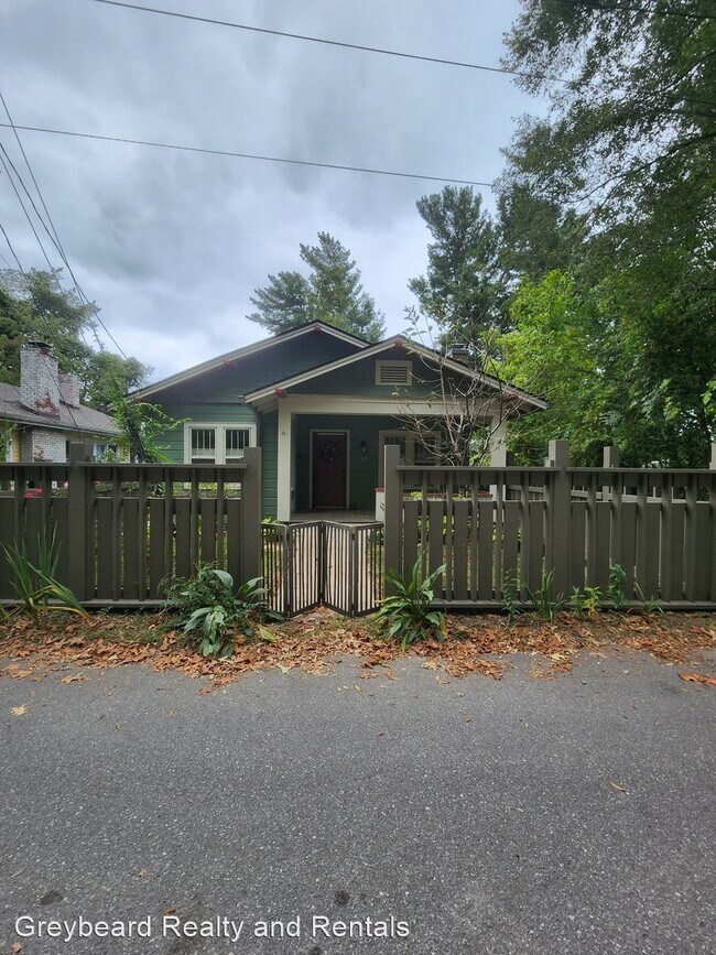 Foto del edificio - 2 br, 1 bath House - 25 Parkman Place