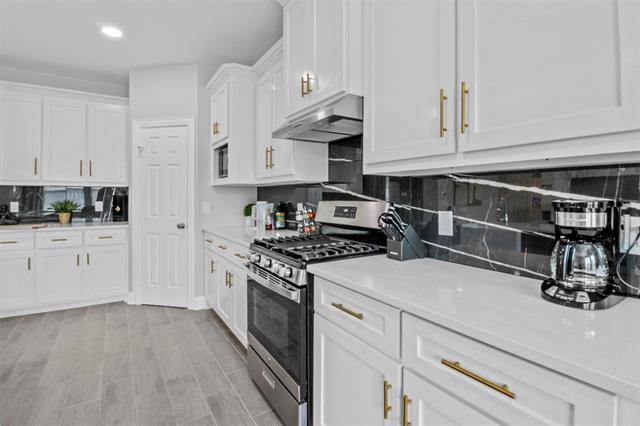 Foto del edificio - 610 Parker Cir